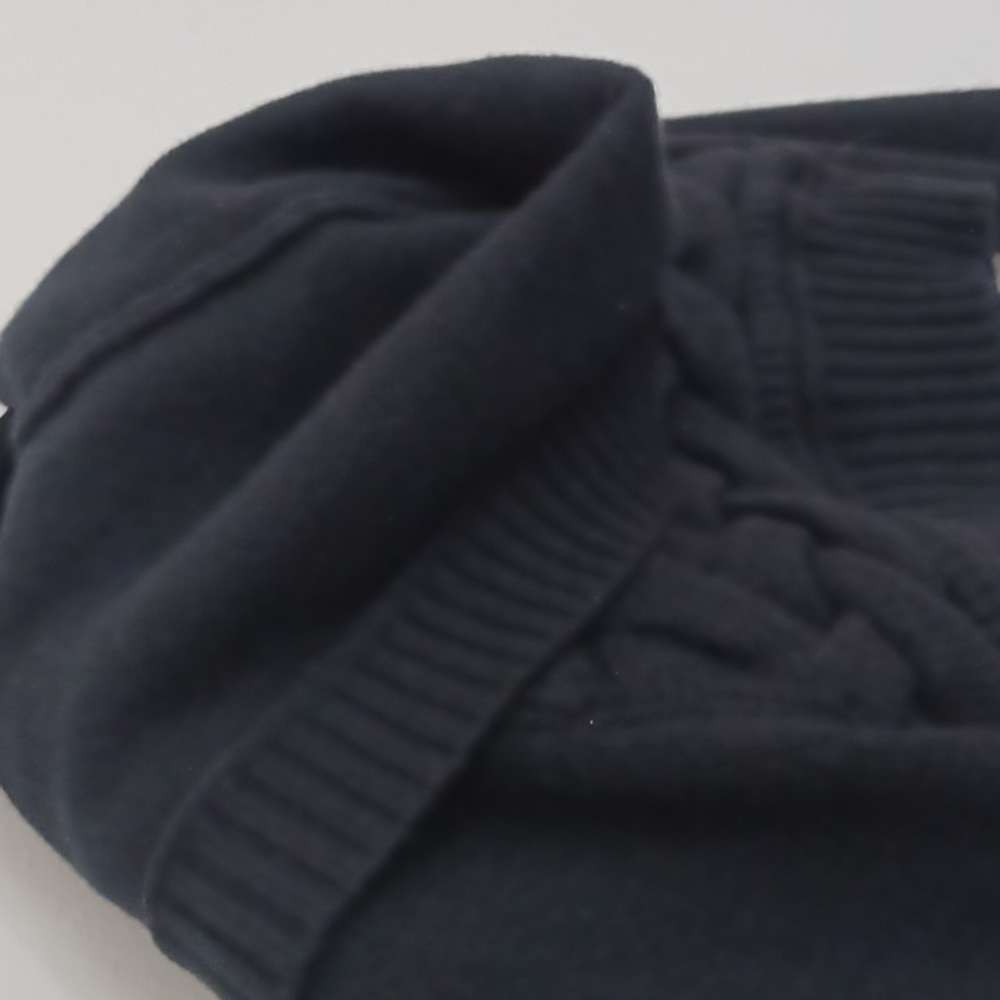 CHANEL CROP TOP SWEATER